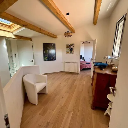 Les Amandiers Clim Piscine 5ch Villa